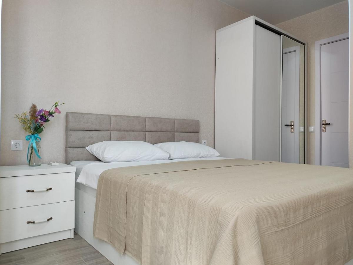 Pushkin Street Pearl Hotel Koetaisi Buitenkant foto