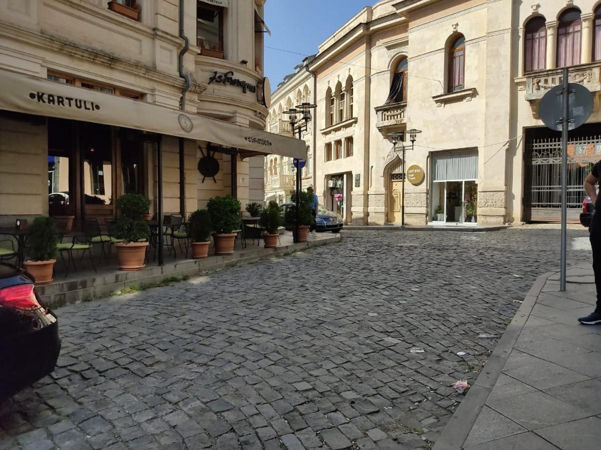 Pushkin Street Pearl Hotel Koetaisi Buitenkant foto