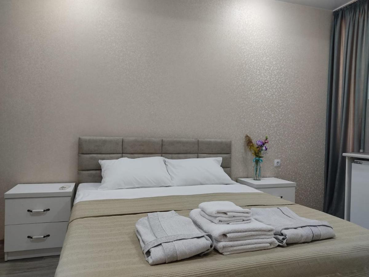 Pushkin Street Pearl Hotel Koetaisi Buitenkant foto